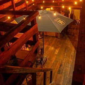 Guest house Kamazoztz And Travel, Antigua